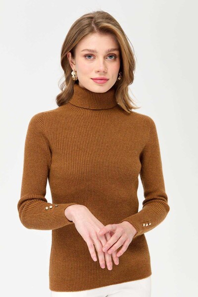 Desen Triko Γυναικείο μάλλινο πουλόβερ με ολόσωμο ζιβάγκο και κουμπιά στα μαν...