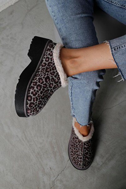 Beyond Γυναικείες γκρι λεοπάρ γούνινες παντόφλες-παπούτσια με ψηλό τακούνι κα...