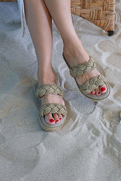 Beyond Γυναικείες ψάθινες παντόφλες με χρυσό κίτρινο κορδόνι και 2 λουράκια, ...