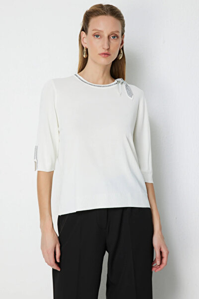 On Fashion Ten Stone Embellished Short Sleeve Blouse -70422