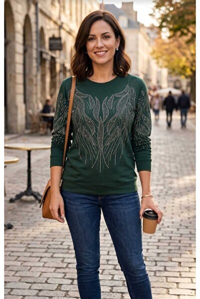 Aylin ΓΚΟΥΝΤΣΟΥΟΓΛΟΥ ΑΘΛΗΤΙΚΗ ΒΛΟΥΖΑ ΑΠΟ ΧΤΕΝΙΣΜΕΝΟ ΒΑΜΒΑΚΙ ΜΕ ΜΗΔΕΝΙΚΟ ΛΑΙΜΟ...