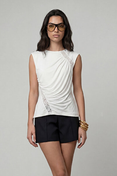 Nazline Γυναικεία εκρού μπλούζα Δαντέλα και λεπτομέρεια με σούρες Με φόδρα αμ...