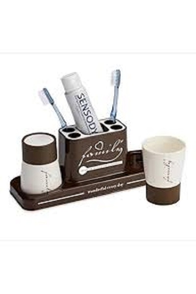 Generic اسم هذا المنتج هو Double Family Toothbrush Holder (حامل فرش أسنان عائ...
