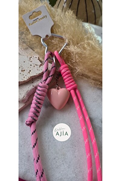 DUKKANAJIA Dükkan Ajia Pembe Kalp Figürlü Örgü İp Detaylı Çanta Charmı ve Ana...