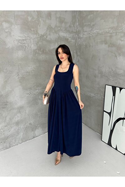 Noi Belis Πλεκτό φόρεμα με τετράγωνο γιακά, μάξι μήκος και λεπτομέρεια βολάν ...