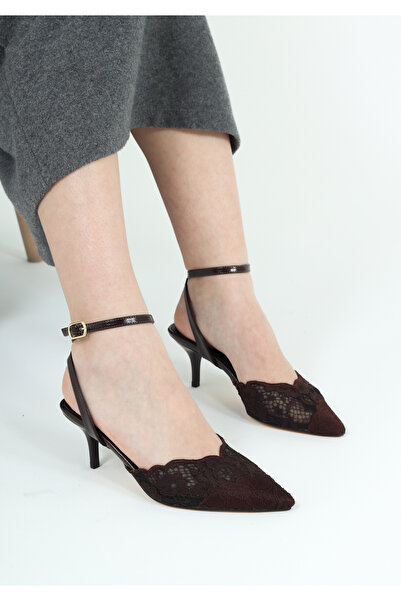 Lölük Moda Γυναικεία παπούτσια με λεπτό τακούνι και λεπτομέρεια από δαντέλα A...