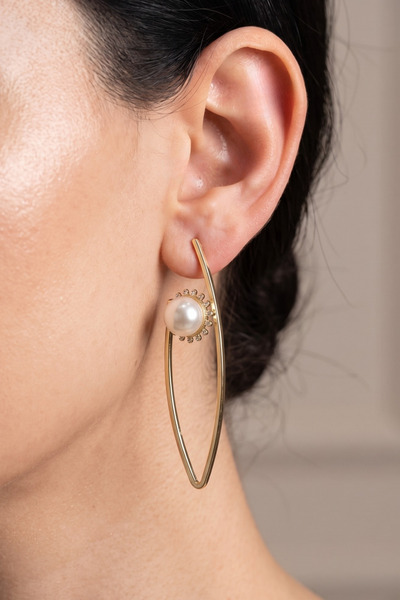 PETEK AKSESUAR Long Pearl and Stone Style Earrings