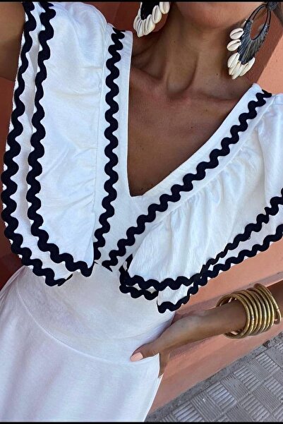 Pulli Collection Φόρεμα με λεπτομέρεια από λινό δαντέλα και ειδικό σχέδιο