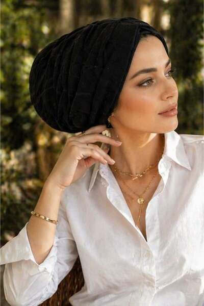 Aişe tesettür Μαύρο Χαλαρό Καπέλο με Αυτοσχεδιασμένο Σχέδιο και Κορδόνι Περίσ...