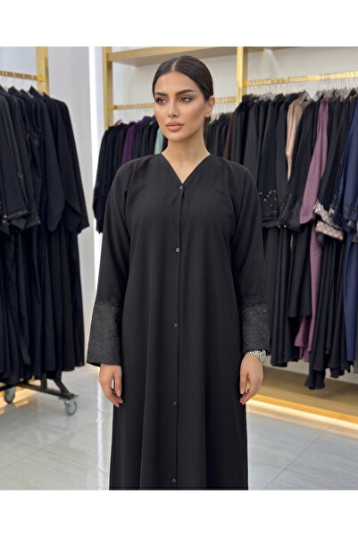 la Rin Abaya عباية "لارين" السوداء بتفاصيل الأكمام المشغولة