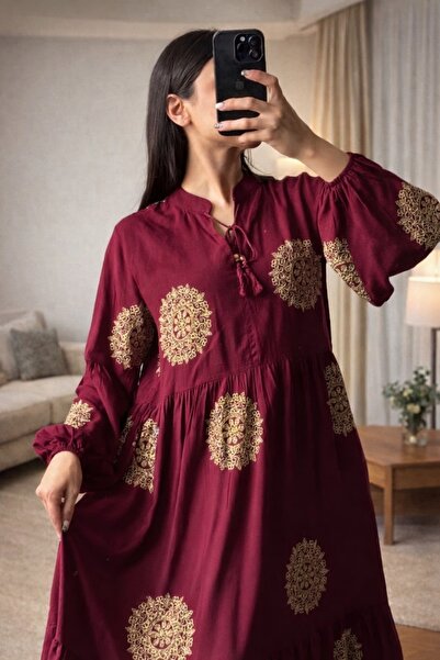 Lavanta Tekstil Φόρεμα casual με κεντήματα από γκλίτερ, χρώμα μπορντό