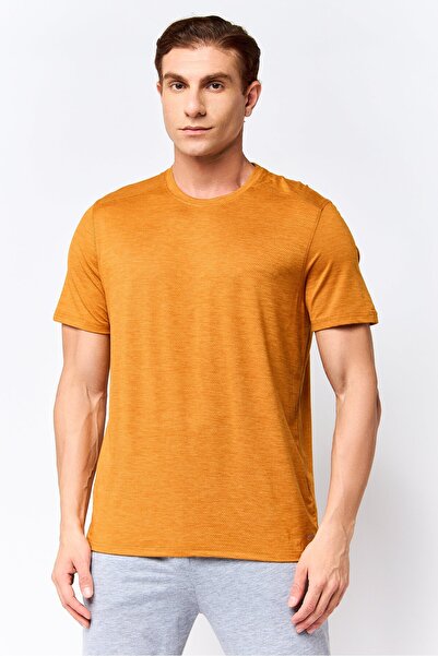 motion Men Sportswear Fit Short Sleeve Training T-Shirt, Orange