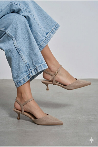 ÜNAL ÖZER ΓΥΝΑΙΚΕΙΑ ΜΟΒΙΝ ΣΟΥΕΤ ΠΑΠΟΥΤΣΙΑ ΜΕ ΛΟΥΡΙ ΣΤΟΝ ΑΝΚΛΕΙΣΤΗΡΑ, ΜΕ ΜΥΤΕΡ...