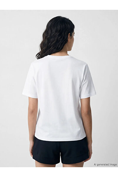 LC Waikiki Λευκό Κοντομάνικο T-Shirt Γυναικείο με Στρογγυλή Λαιμόκοψη