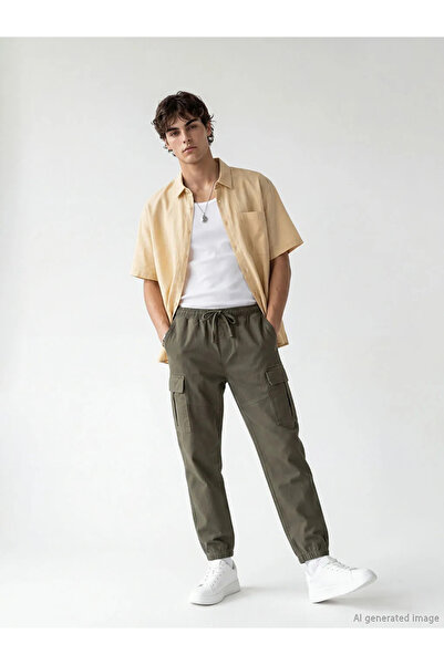 LC Waikiki Ανδρικό παντελόνι τζόγκερ με τσέπες τύπου cargo, χακί, κανονική εφ...