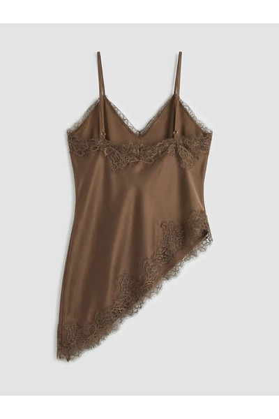 LC Waikiki Χακί μπλούζα με λαιμόκοψη V και λεπτομερή λουράκια Δαντέλα