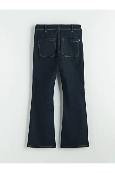 LC Waikiki Γυναικείο τζιν παντελόνι σε μπλε ναυτικό χρώμα με ελαφριά καμπάνα