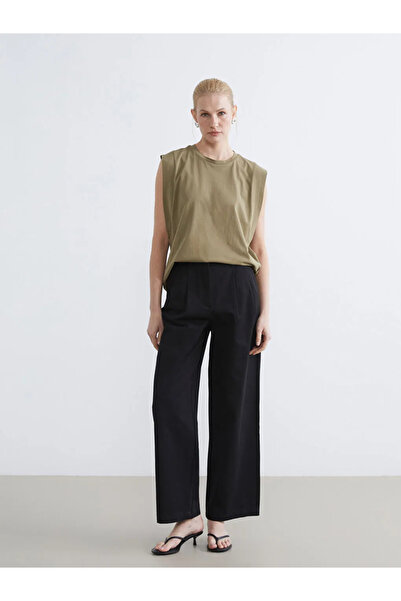 LC Waikiki Πράσινη αμάνικη μπλούζα με λαιμόκοψη πετσετέ