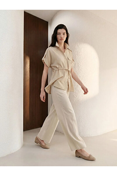 LC Waikiki Γυναικείο παντελόνι με ελαστική μέση σε μπεζ χρώμα