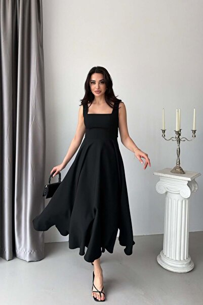 Serica Moda Μαύρο φόρεμα με τετράγωνο γιακά και δέσιμο στην πλάτη