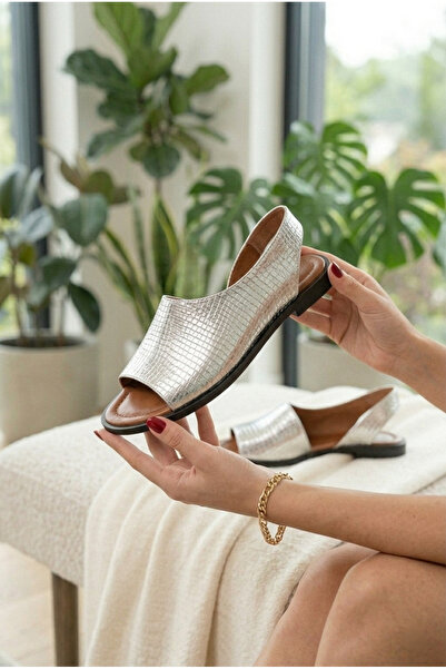 Moda Devrin Ασημένια γυναικεία καθημερινά άνετα σανδάλια με σχέδιο κροκόδειλου