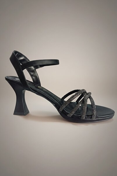 Modayak Κομψά μαύρα γυναικεία παπούτσια με λουράκι στον αστράγαλο, μαύρη πέτρ...