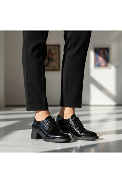 Platin Black Patent Leather Crocodile Print Women's Lace-Up Casual Heeled Shoes