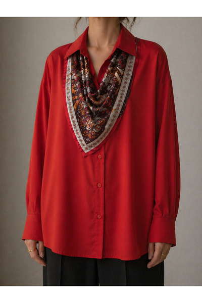 Becha Butik قميص مع وشاح أمامي