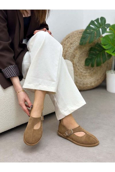ERVANIN BUTİĞİ Camel Genuine Leather (Alevo) Low-Cut Cut-Out Gold Adjustable Buckle Detailed Women's Shoes