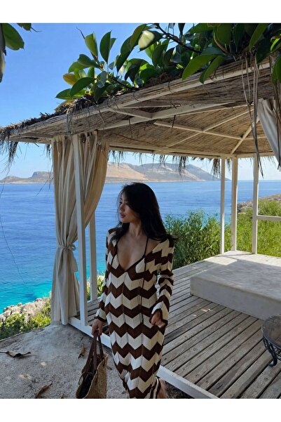 MARLİNG Μακρύ πλεκτό φόρεμα με ζιγκ-ζαγκ σχέδιο, με λαιμόκοψη V, καλοκαιρινό ...