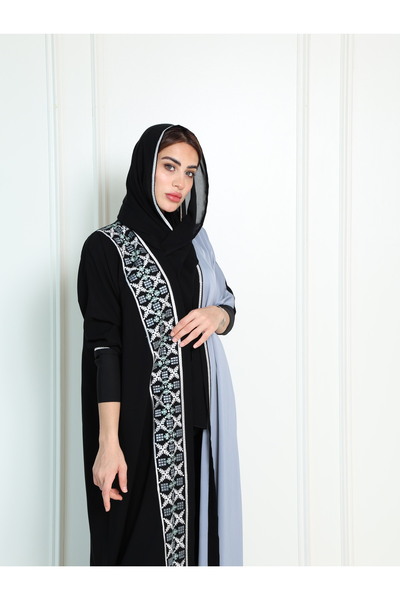 NEEDLE عباية كريب اسود وكم استرتش