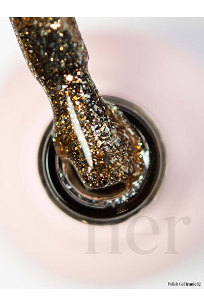 Her Iconic Gel Polish 12