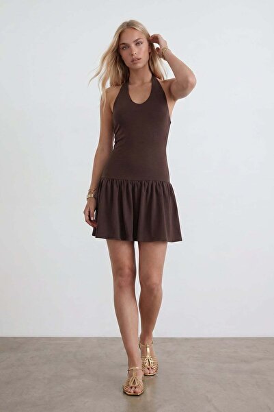 Trend Alaçatı Stili Kadın Kahverengi Puantiyeli Drape Detaylı Mini Sandy Elbi...