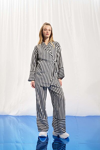 #vdr viadellerose Black and White Contrast Striped Shirt 17299