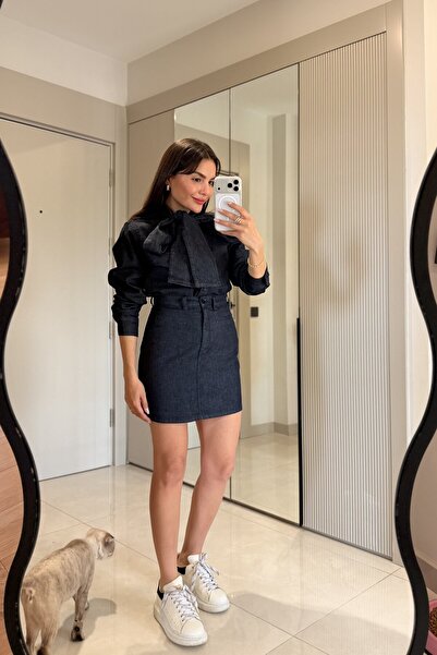 Gizem Ecemiş Drawen Denim Fularlı Gömlek Etek