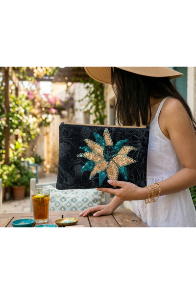 MilaLila Boncuk İşleme Clutch