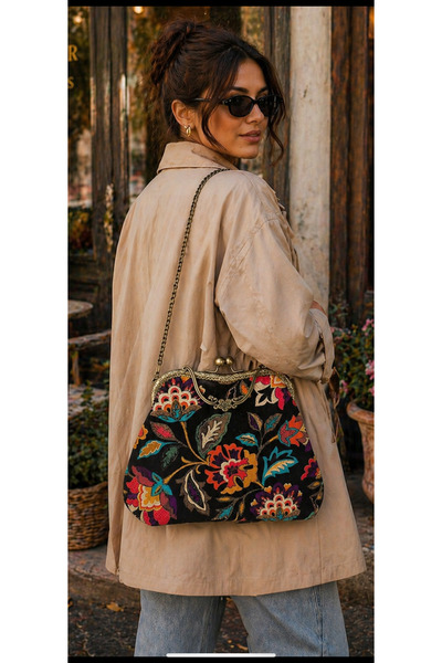 MK Çok Renkli Floral Goblen Kadın Çanta – Vintage Metal Burslu Özel Tasarım E...