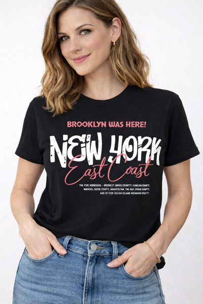 herkesemoda Γυναικείο βαμβακερό μπλουζάκι με λεπτομέρεια εκτύπωσης East Coast...