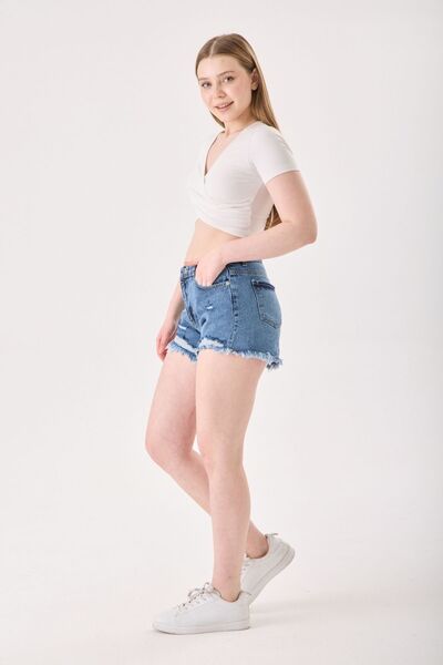 Eseclass Modern Cut High Waist Tassel Hem Denim Shorts