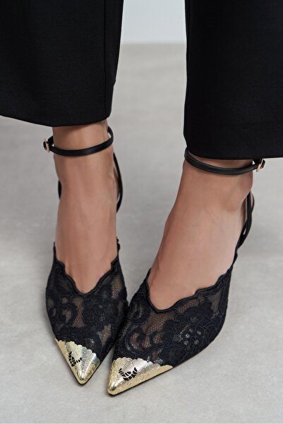 NİŞANTAŞI SHOES Γυναικεία παπούτσια Hannah με μαύρη δαντέλα, κεντημένη μεταλλ...