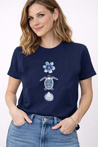 herkesemoda Γυναικείο βαμβακερό μπλουζάκι με λαιμόκοψη ποδηλάτου και λεπτομέρ...