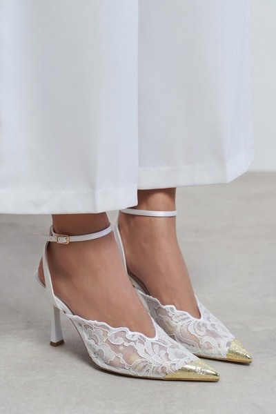 NİŞANTAŞI SHOES Γυναικεία παπούτσια Hannah με λεπτό τακούνι, με λευκή δαντέλα...