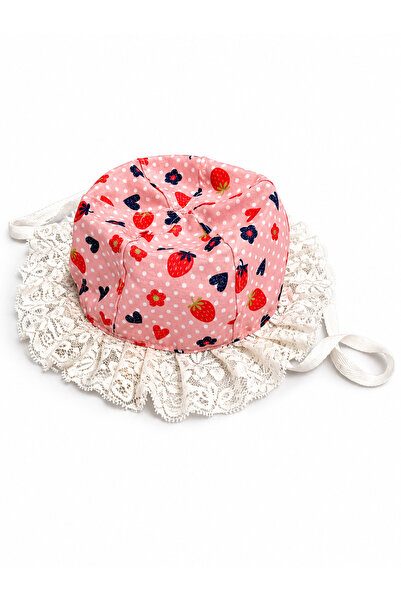 miniboncuk قبعة أطفال مزينة بالدانتيل بنقشة الفراولة 🍓