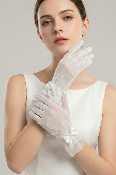 Hobigram Λευκά φτερωτά νυφικά γάντια από τούλι με φιόγκο Vera – Κομψό αξεσουά...