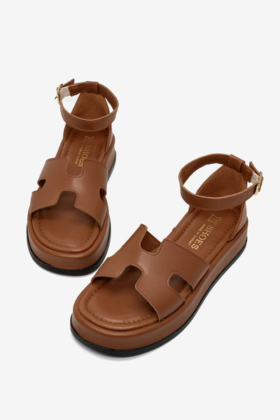 Tonny Black Γυναικεία άνετα πέδιλα με λουράκια στον αστράγαλο σε ταμπά χρώμα