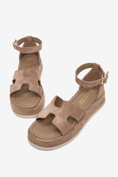 Tonny Black Γυναικεία σανδάλια από βιζόν σουέντ με άνετη εφαρμογή και λουράκι...