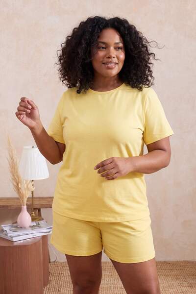 Trendyol Curve Κίτρινο Πλεκτό Σετ Πιτζάμες Μεγάλου Μεγέθους με Μαλακά Κουμπιά...