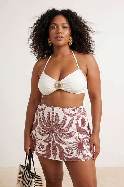 Trendyol Curve Καφέ έθνικ σορτς με σχέδια με φούστα Μίνι μπικίνι σε μεγάλο μέ...