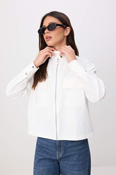 Trendyol Kollektion Weißes, weit geschnittenes Hemd mit Reißverschluss und St...