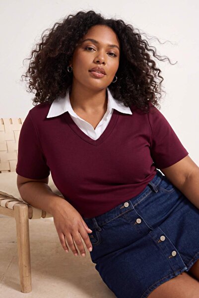 Trendyol Curve Πουκάμισο με λεπτομέρεια γιακά σε χρώμα δαμασκηνί, ελαστική πλ...